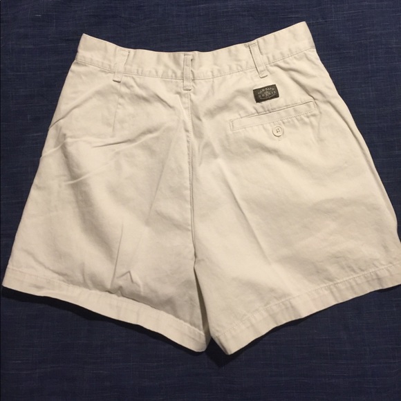 Khaki shorts - Picture 3 of 4